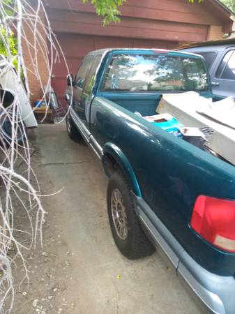 1996 GMC Sonoma pu - $1,400 (Denver)63612382577793123