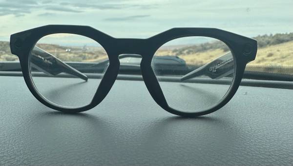 Oakley Meta glasses 1