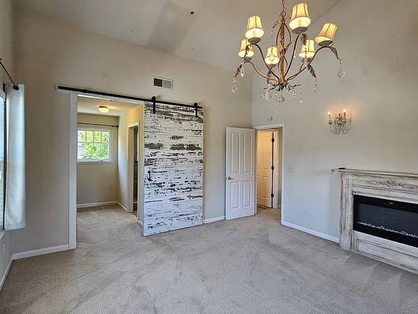 $1,450 / 3br - 1495ft2 - Spacious 3-Bed⚒︎2.5-Bath Home – Near UCSC ⚒︎ Downtown Santa Cruz (santa cruz)63667975579907121