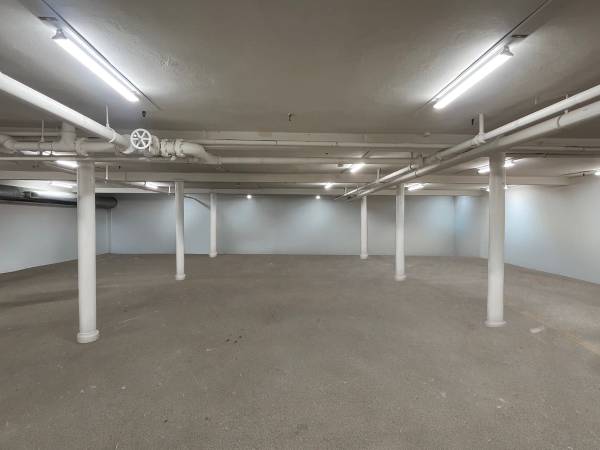 $2,300 / 3800ft2 - 3,800 sq. ft. Lower level Space for Rent – flexible space (Stroudsburg)63611895388675121