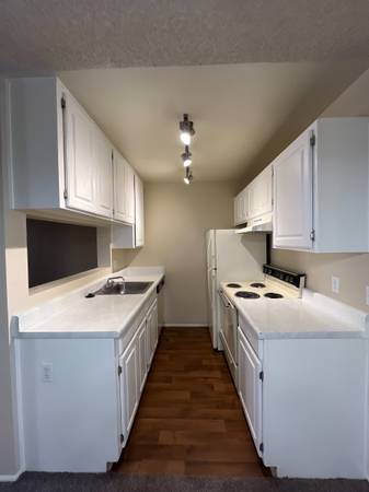 $900 / 1br - 650ft2 - 🌟 Pre-Lease Your 1BR on the 2nd Floor + $400 Bonus! 🏡✨ (Tucson)63674793446657122
