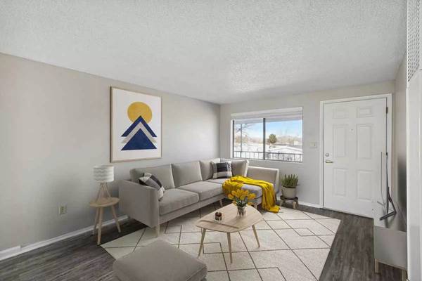 $1,280 / 2br - 700ft2 - Welcome to bliss: 2 BR & 1 BA & $750 off of move in!! (Reno)63682255538435122