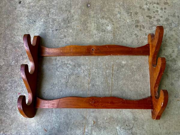 Vintage Wooden Gun Rack 1