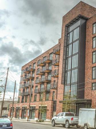 $1,992 / 1br - 865ft2 - Conveniencia para Compras, Comidas y Actividades, Sistema Car Matrix (Lado Este Central)63842024622211121