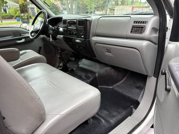 2008 Ford F-650 XL SUPER - Photo 9