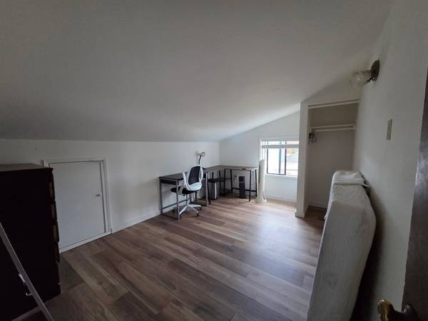 $37 / 1br - Walkscore 90 * NEW REMODELED LARGE PRIVATE FURNISHED ROOM (West Seattle/White Center/Westwood/Delridge)64189098473985120