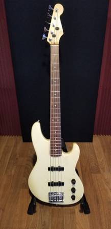 1990 Fender Jazz Plus 5 String Bass Guitar USA 1
