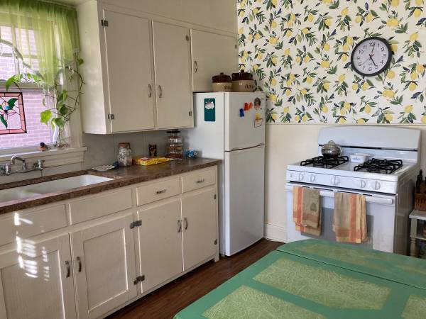 $830 / 1br - Charming 1-bedroom 1-bathroom apartment in San Jose** (San Jose, CA)64045196846723120