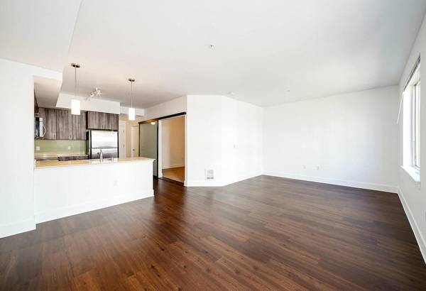 $1,999 / 1br - 730ft2 - Captivating 1 BR/1 BA Condo with Quartz Countertops, Club House Ac (Bothell)63884889162497120