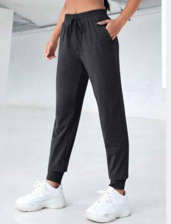 Lot of Women's size Small tops and bottoms - $1 (scotts valley)63471437017731124