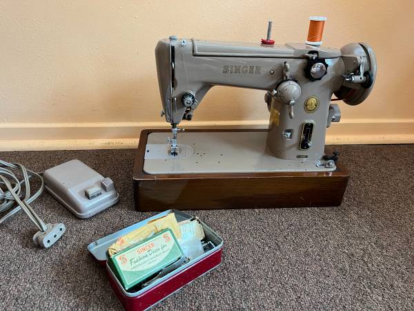 Máquina de coser, Singer 306 K. (Encinitas)63894715938563120