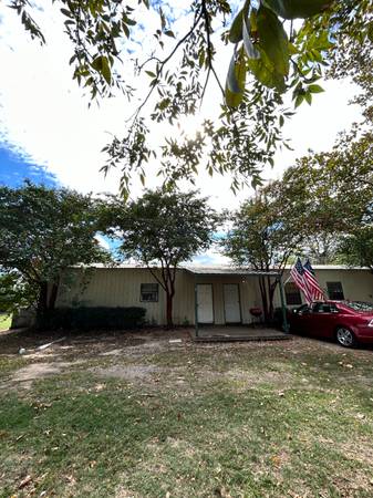 $695.00 / 1br - 14944 FM1464037558754307122