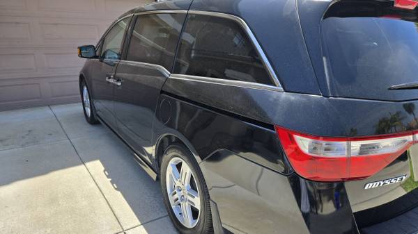 2012 Honda Odyssey Touring Black 1
