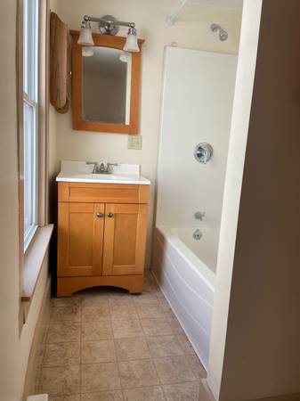 $1,550 / 2br - 800ft2 - Waterbury Village W/ Deck (Waterbury)63992935269122123