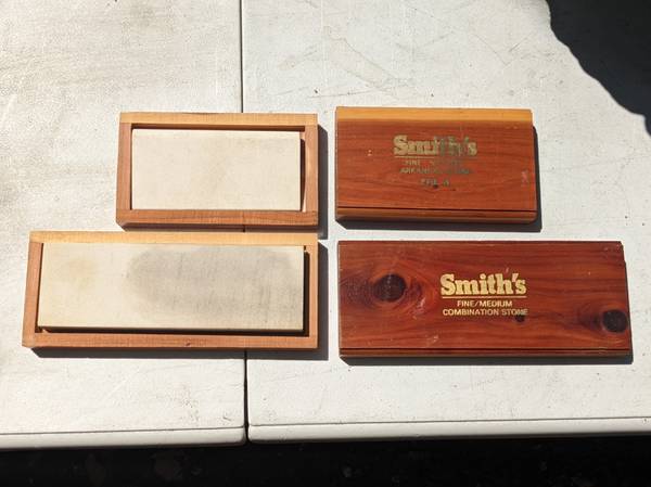 KNIFE BLADE SHARPENING STONE ...smiths 1