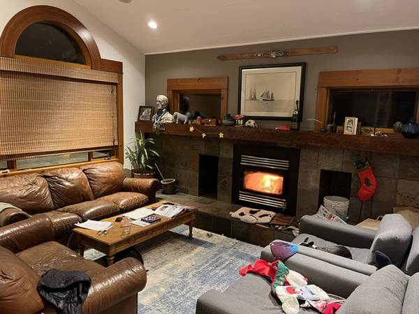 Winter Seasonal * WHISTLER * Fully Furnished 3