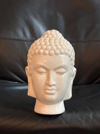 Buddha Figures $ Figureheads 1
