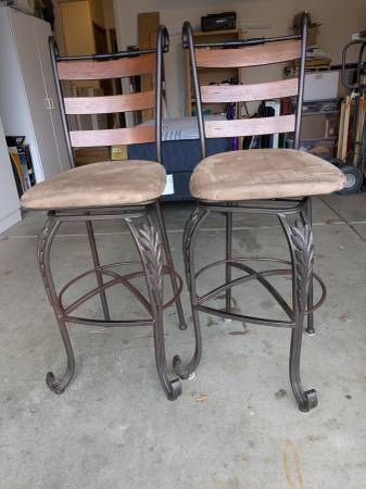 Bar stools 1