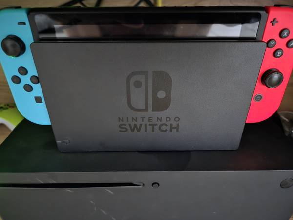 Nintendo Switch with Joycons 1