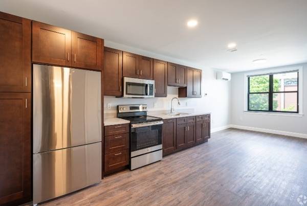 $1,100 / 650ft2 - New Studio, One and Two bedroom apartments- Upper South Providence (Providence)64002829137665121
