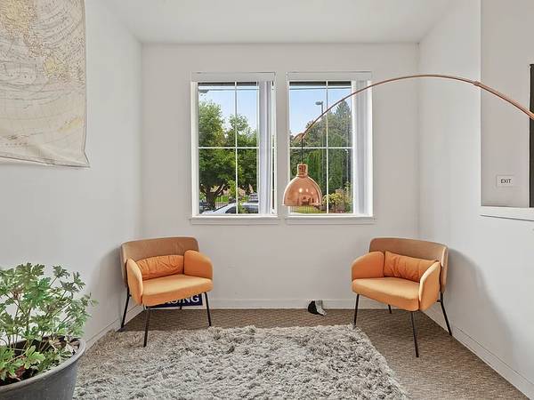 $1,022 / 3br - 1018ft2 - 💘Modern 3BR/2.5BA Apartment w/ Parking & Laundry – Portland💘 (6263 N Cecelia St APT 309, Portland, OR)63777362920067124