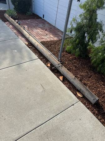 Free Electrical Pole 1
