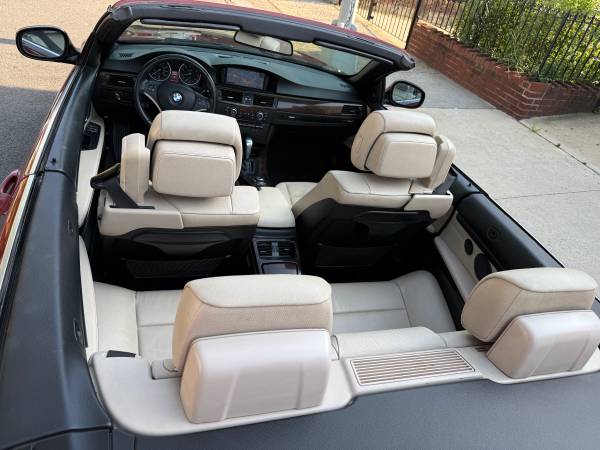 2011 BMW 328i HARDTOP CONVERTIBLE WITH NAVIGATION 95K MILES - $8,900 (Sunnyside)63654713063427121
