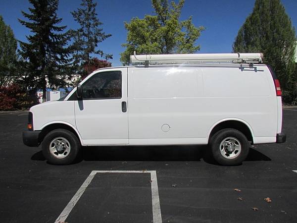 2012 CHEVROLET EXPRESS G2500 CARGO UTILITY VAN, LADDER ROOF RACK, SHEL - $10995.0063623524983169123