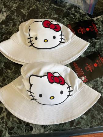 Hello Kitty bucket hats 1