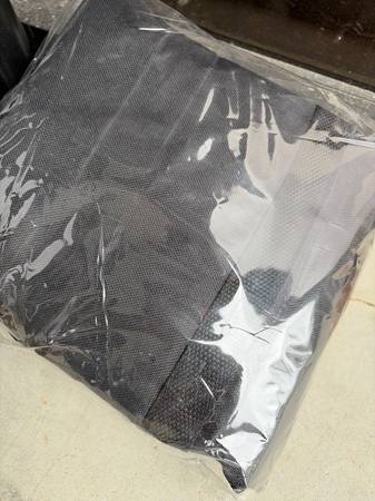 Small duffel carrier bag new 1