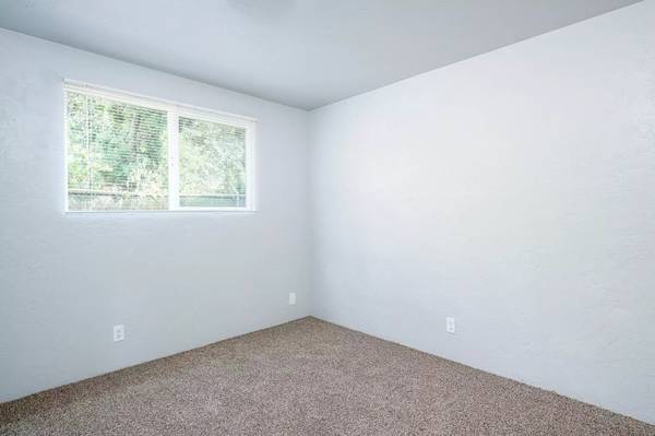 $1,550 / 2br - 765ft2 - Just what you're looking for! 2 Bed / 1 Bath. Come and see! (Springfield)63977276295554124