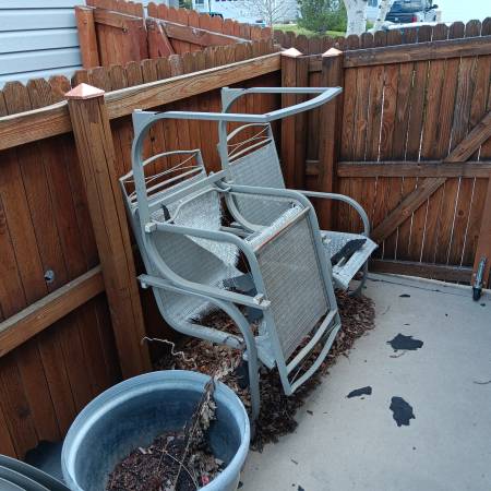 4 Patio Chairs - Metal Frames 1
