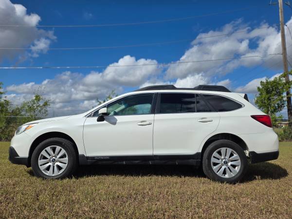 2017 Subaru Outback Premium AWD - $11,00063439654817793121