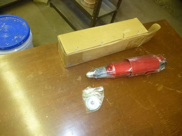 New Farmall Tractor Seat shock Absorber 1