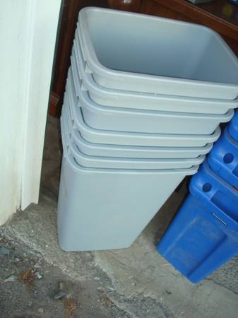 5 new trash cans 1