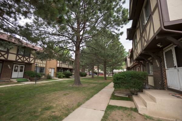 $975 / 1hab - 144ft2 - 1 Habitación amueblada con baño privado en alquiler (Colorado Springs)63658161550083120