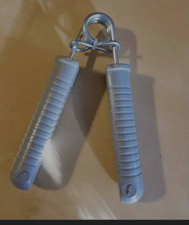 Hand grip strengthener 1