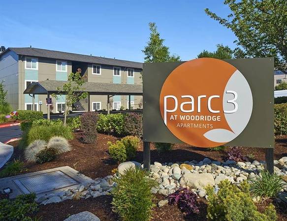 $1,925 / 1br - 600ft2 - Fireplace in Every Home, 1BD 1BA, In Bellevue (3005 125th Ave SE, Bellevue, WA)64031306928129120