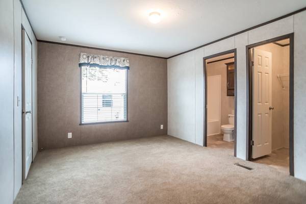 $1,279 / 3br - 🏡****NO RENT TILL DEC 1, 2025****🏡WAVIED APP FEES!!!!!! (Holly)63937877127298123