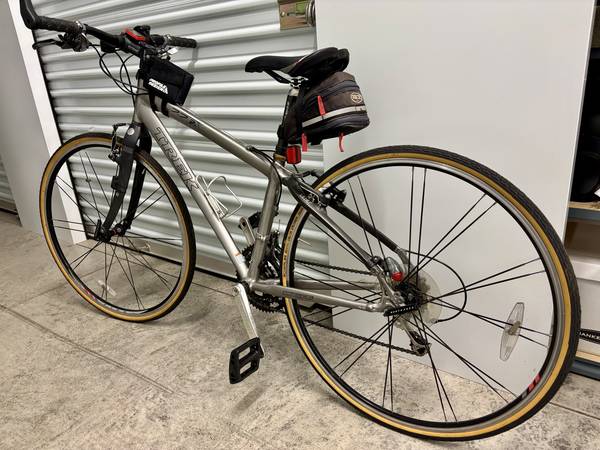 Bontrager Trek 7.7 FX Small Size Hybrid Bike in Excellent