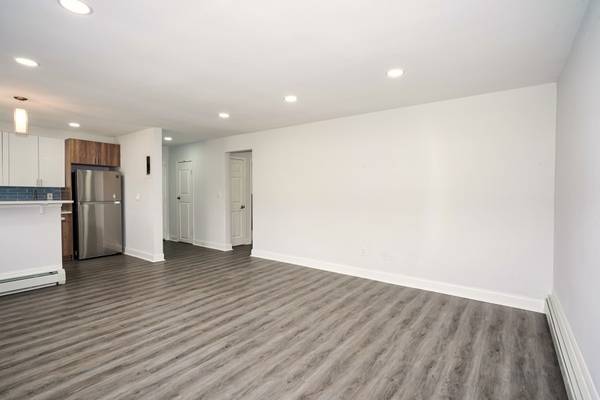 Availability 24 Hours, Efficient Appliances, 2bd 1ba 1