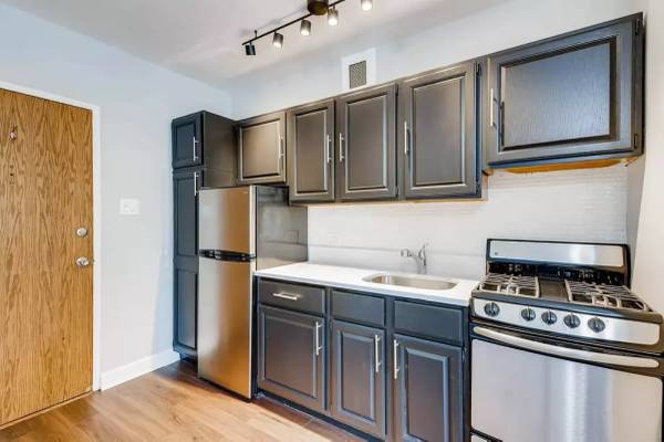 $2,082 / 1br - GOLD COAST JR 1 Bedroom ~ Located In The Heart Of Chicago’s Near North Side (Gold Coast, Chicago)63844191805443123