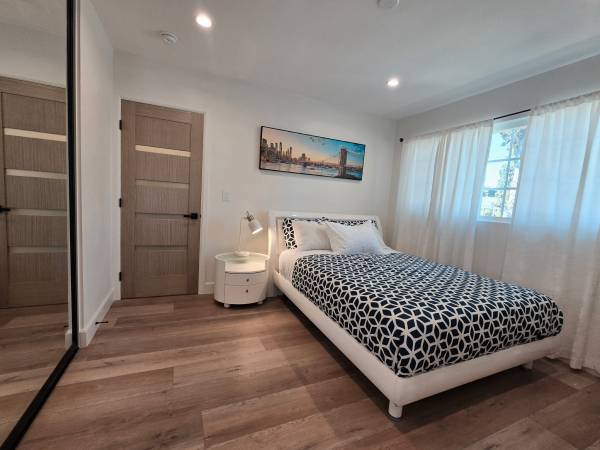 $2,500 / 1br - Fully Furnished Cozy Modern 1bed, 1bath (Tarzana)63700939129217124