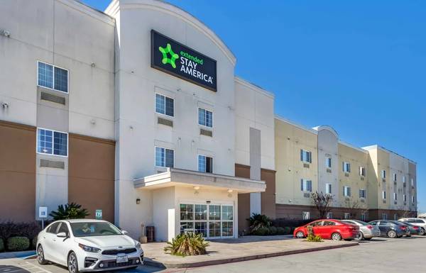 $1,110 / 1br - Simple Done Better with NO Hassle, NO Lease (1500 North Sam Houston Parkway East, Houston, TX)63906680593923120
