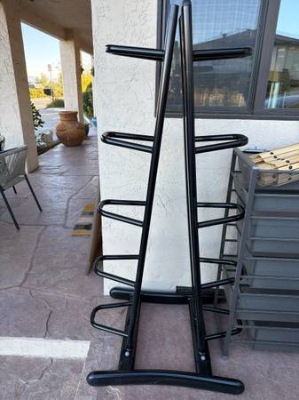 Heavy duty ball rack, great for medicine or slam balls 1