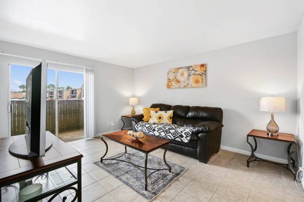 Do you need a larger Apt? The Terrace Apt gives you the solution...63761037411459123