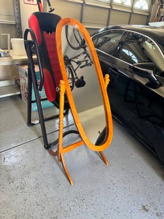 Nice wood - fullsize mirror 1