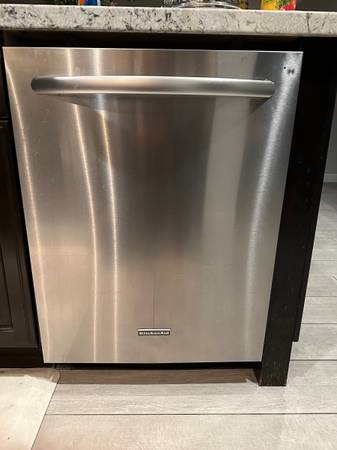 KitchenAid Stainless Steel Dishwasher 1