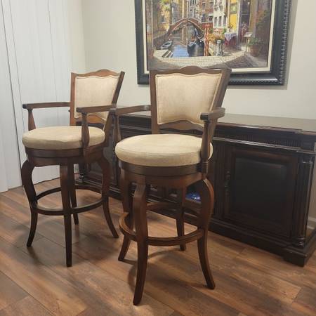 Frontgate swivel bar stools - 2 pieces 1