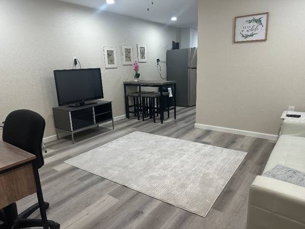 $1200.00 / 389ft2 - Fully Furnished Studio Apartment in Kountze, TX - $1200/mo64036372617474120